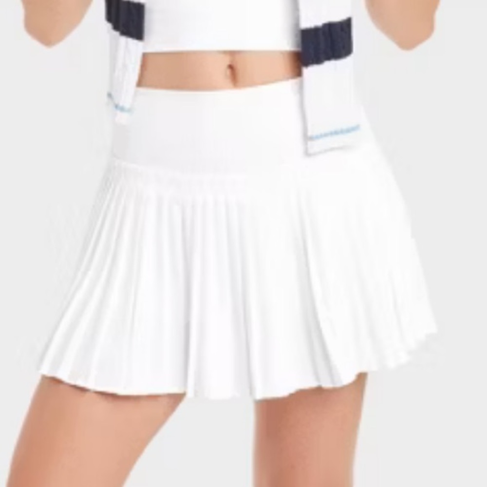 All in Motion White Pleated Skort - Picture 5 of 8